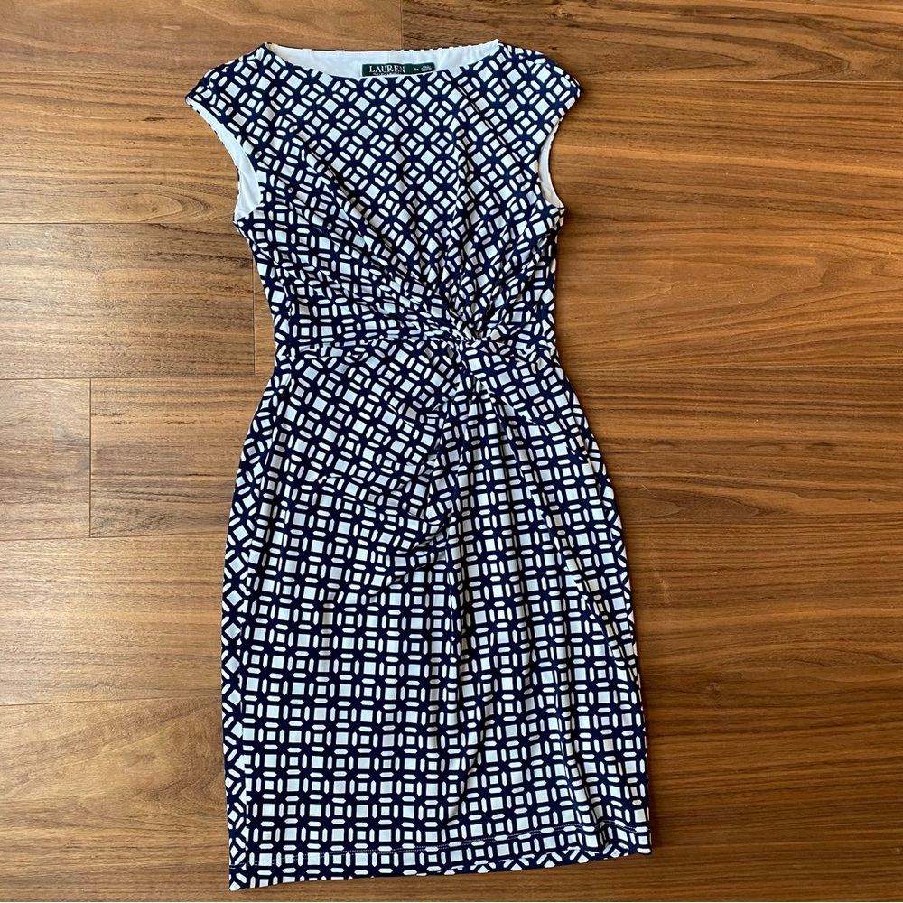 Lauren Ralph Lauren Petite 6P Navy White Sheath Dress Twist Front